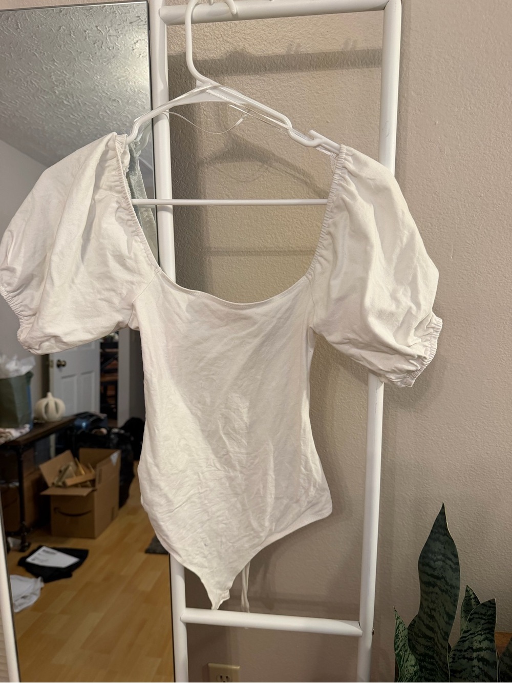 White Puff Sleeve Scoop Neck Bodysuit - Women
